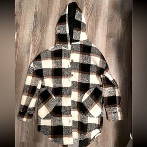 RD style conscious hooded shacket